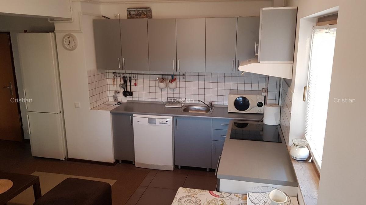 Apartament de vanzare - 2