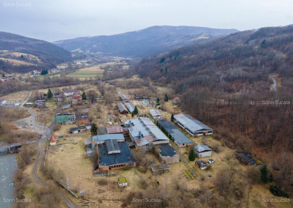 Teren ?i spa?ii industriale, com. Negreni, sat Bucea, jud. - 15