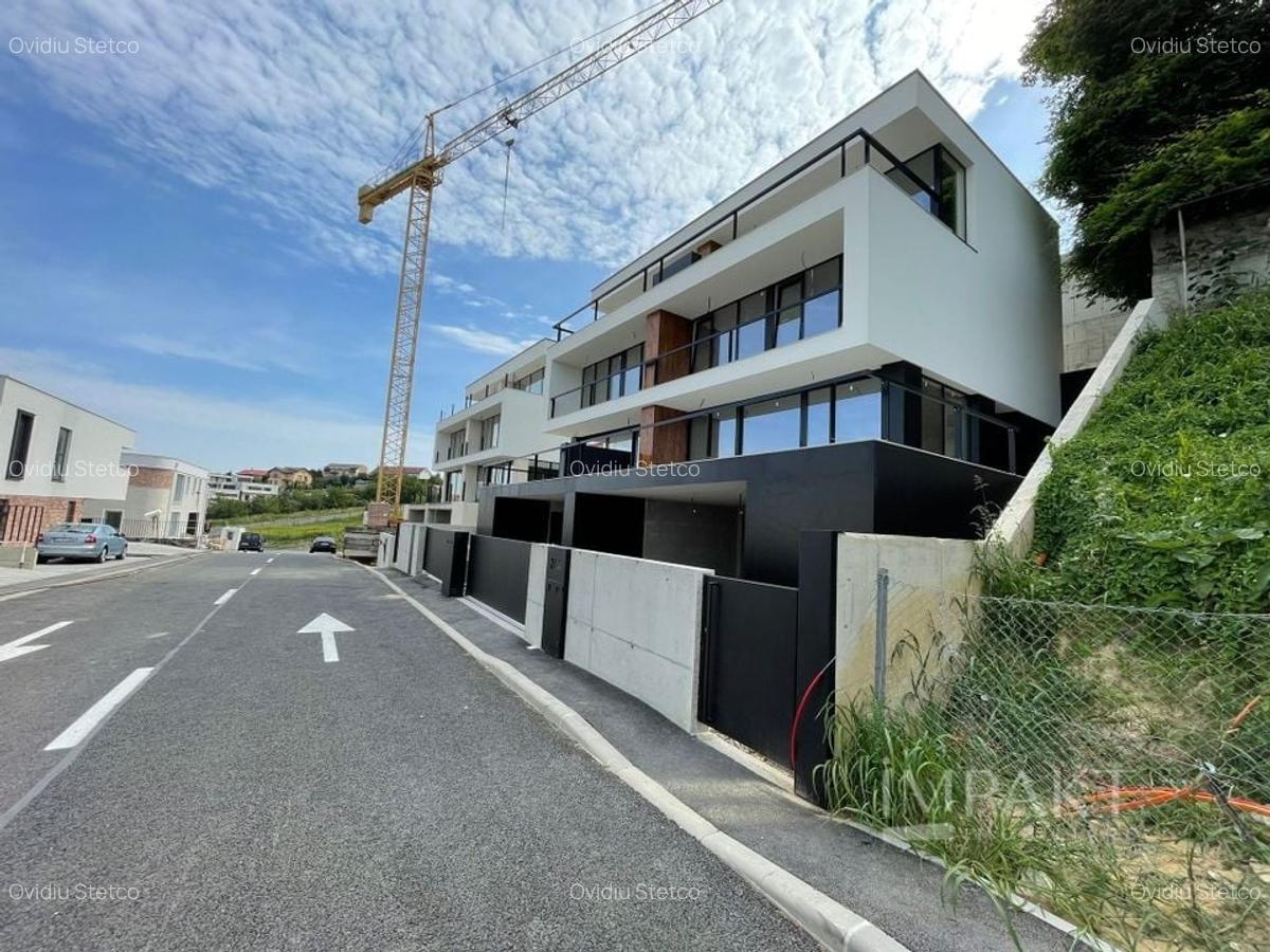 Duplex 4 camere cu panorama superba in cartierul Europa - 3