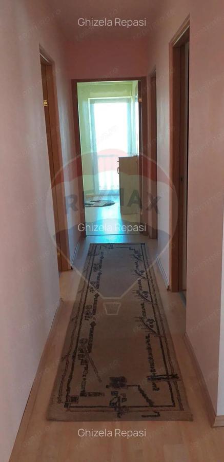 Casa / Vila cu 5 camere de vanzare - 9