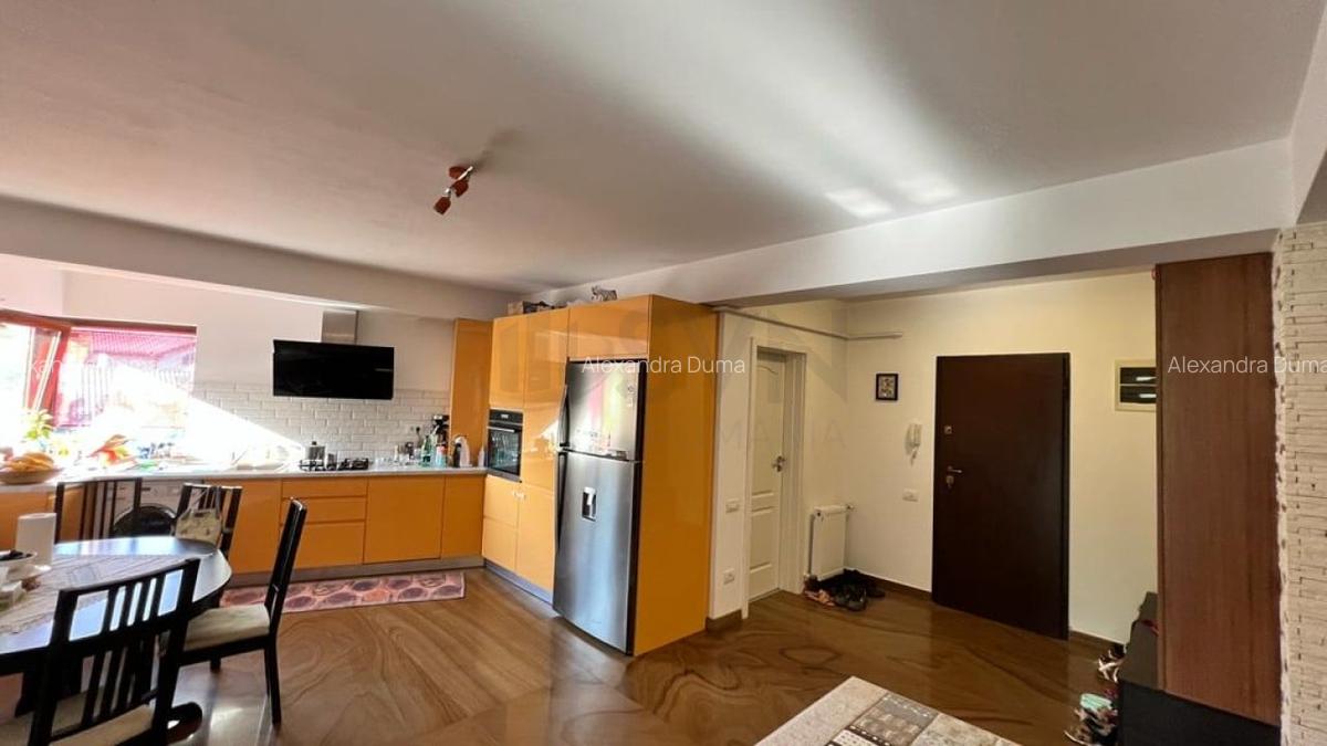 Apartament cu 4 camere decomandat în Băneasa - 5