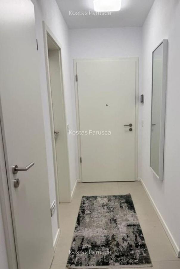 Apartament cu 2 camere decomandat în Tractorul - 8