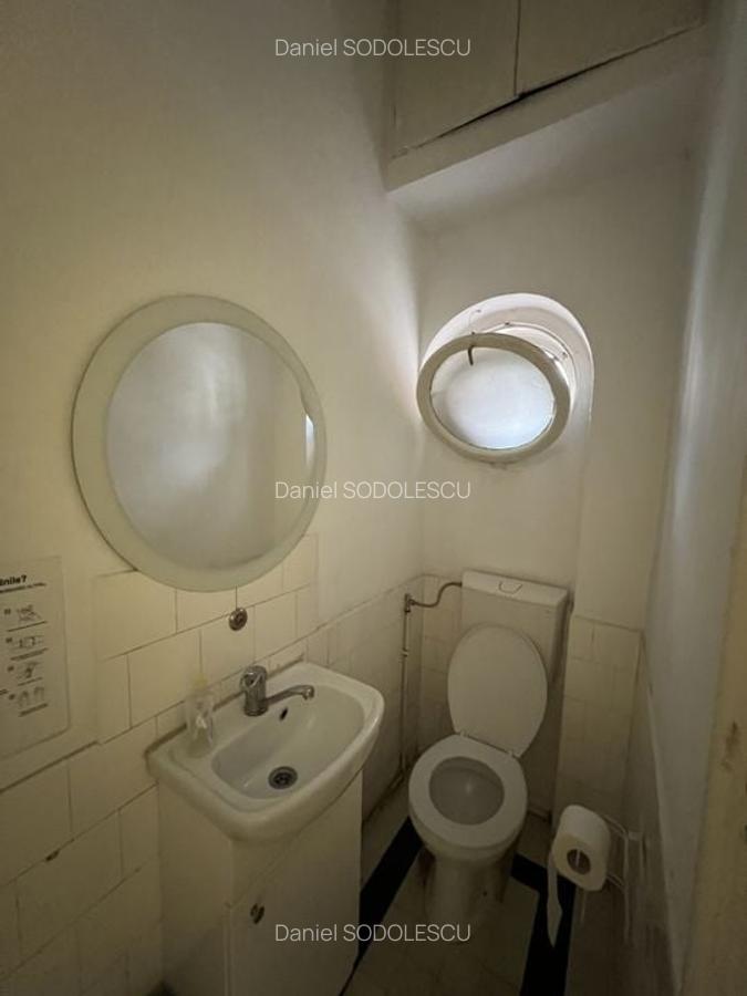 Apartament cu 3 camere decomandat în Central - 18