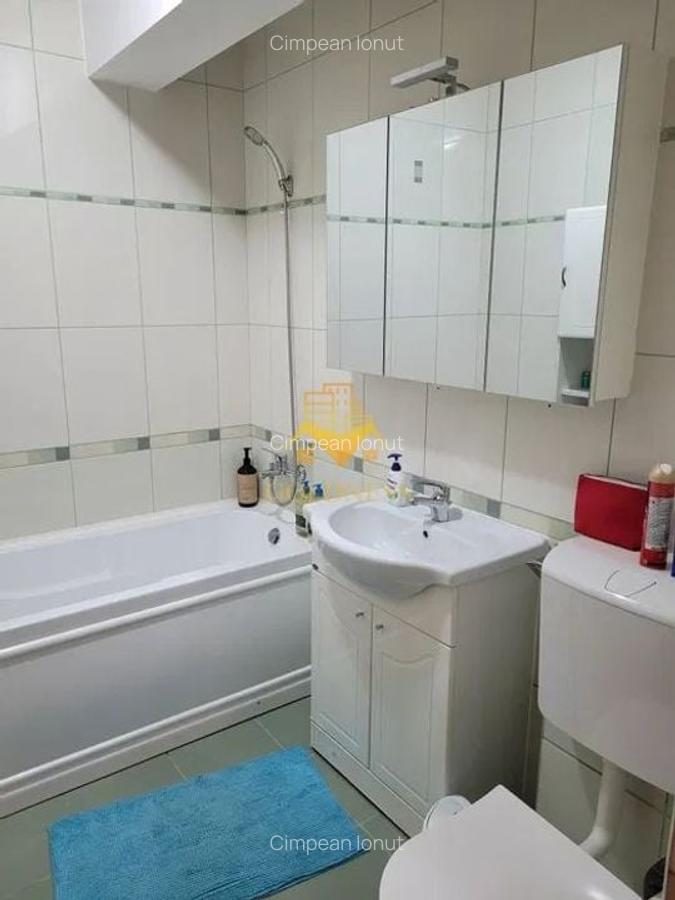 Apartament cu 3 camere semidecomandat, mobilat în Bună Ziua - 7