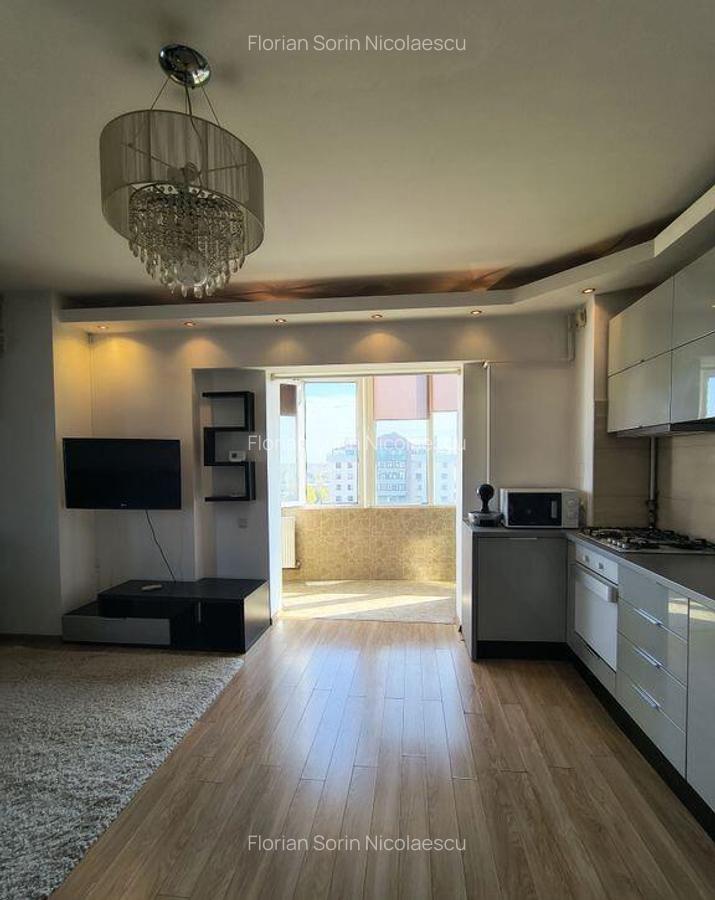 Delta Vacare?ti - Pia?a Sudului - 2 Delta Vacare?ti - Pia?a Sudului - 2