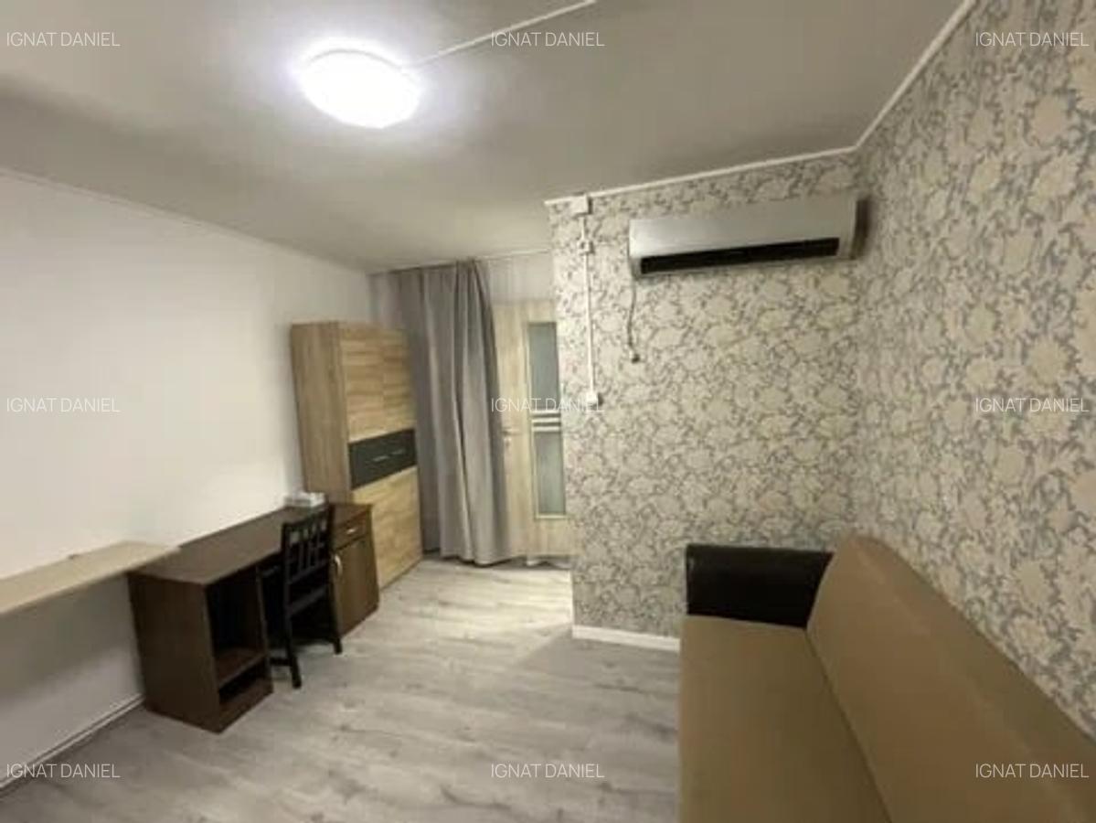 Garsoniera et 3/4 zona Bularga  -  Granit - 1