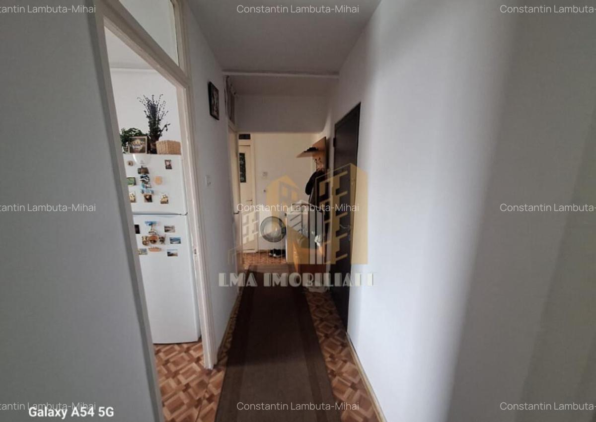 Apartament 2 camere decomandat Strada Bronzului Tractoru Bra - 1