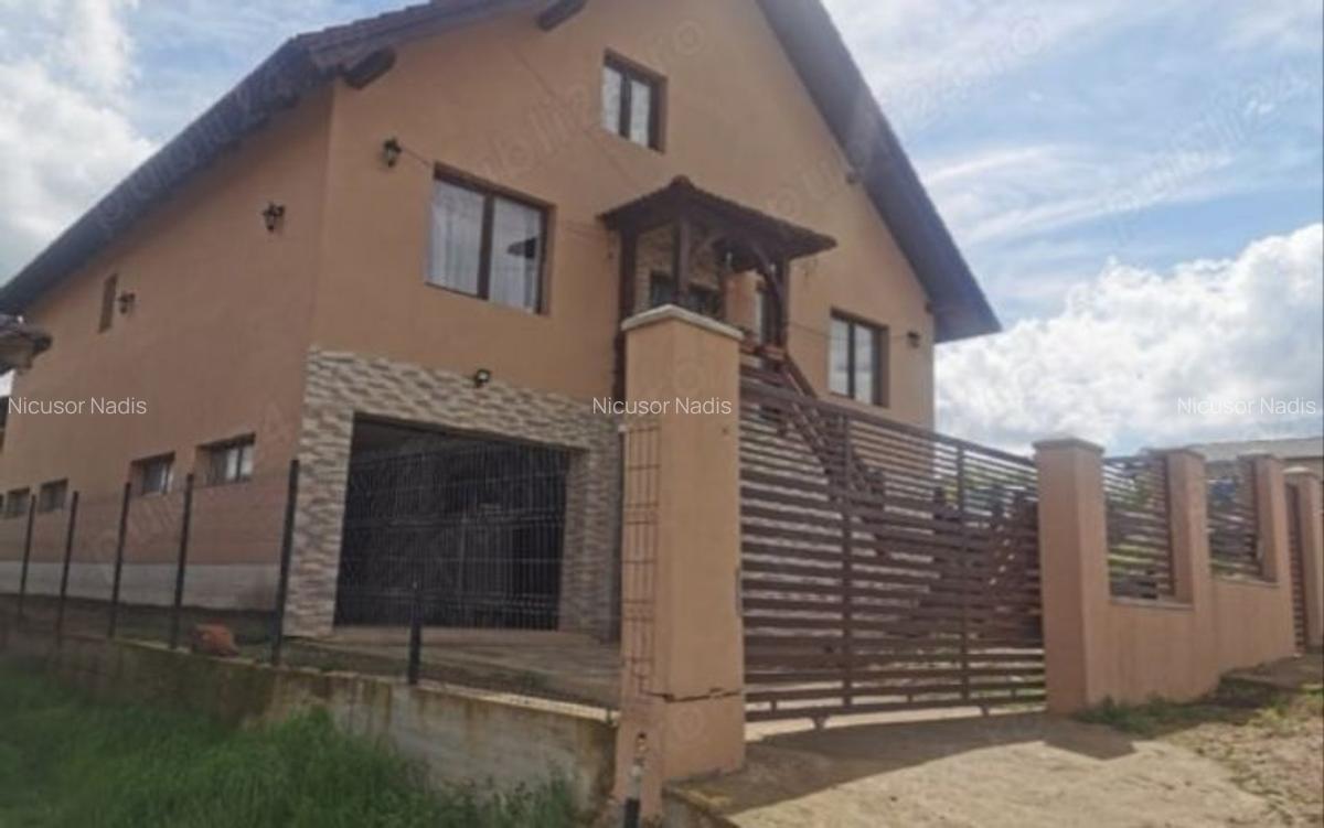 Casă de vânzare imediat ocupabil - 3