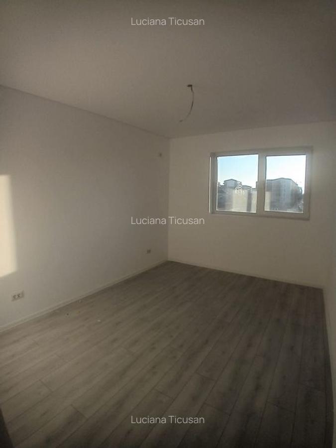 Apartament cu 2 camere decomandat în Apărătorii Patriei - 2