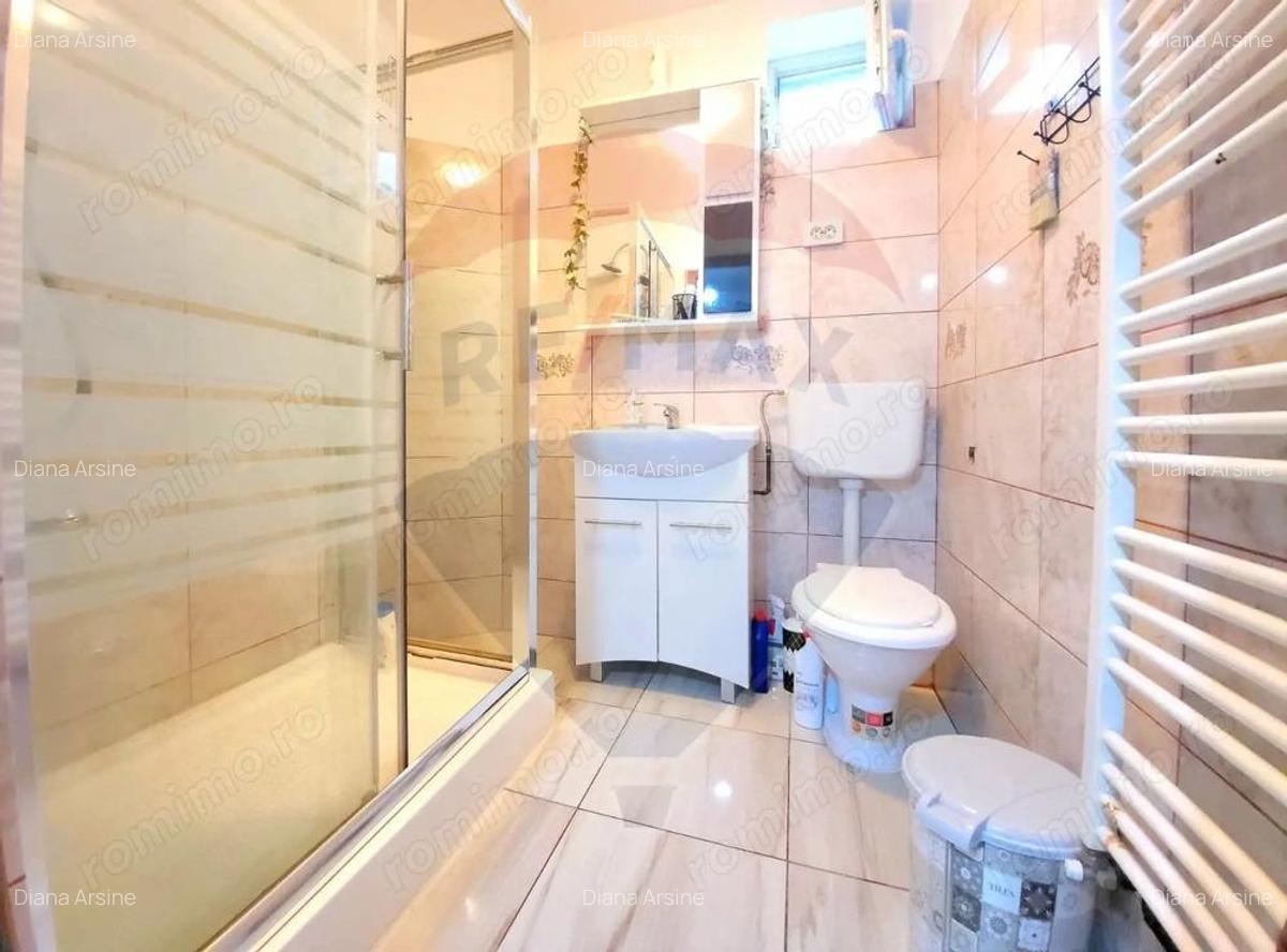 Casa de vanzare in zona Dambovi?a la curte comuna, 105.8mp utili - 3