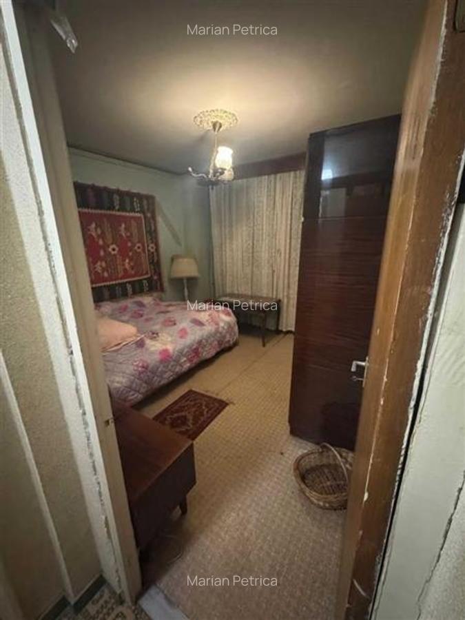 Apartament cu 3 camere semidecomandat în Teiul Doamnei - 4