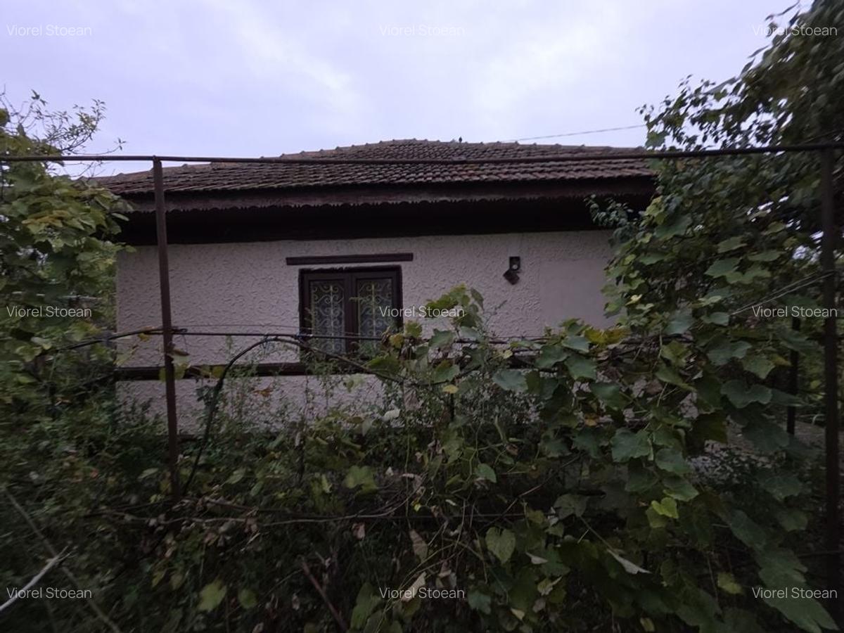 Casa parter comuna Nuci-Micsunesti-Ilfov- 30 minute capitala - 5