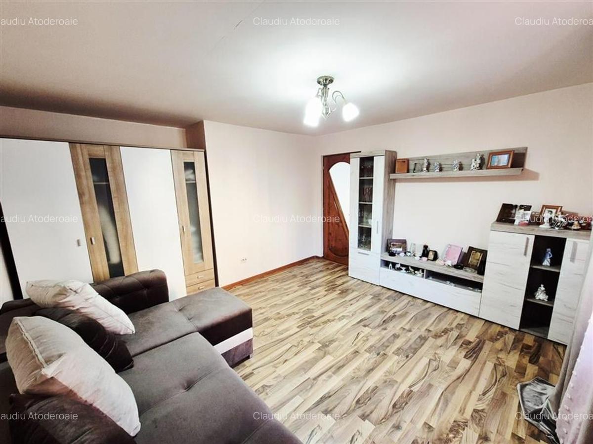 Casa de vanzare in Tatarasi - 4