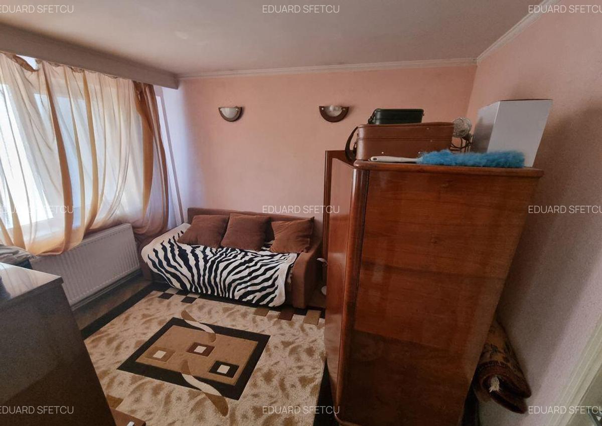 Apartament zona Piata Ovidiu - 2