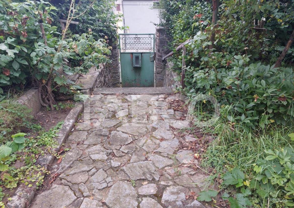 Apartament spatios la casa gradina 340 mp zona Livezii Cisna - 11
