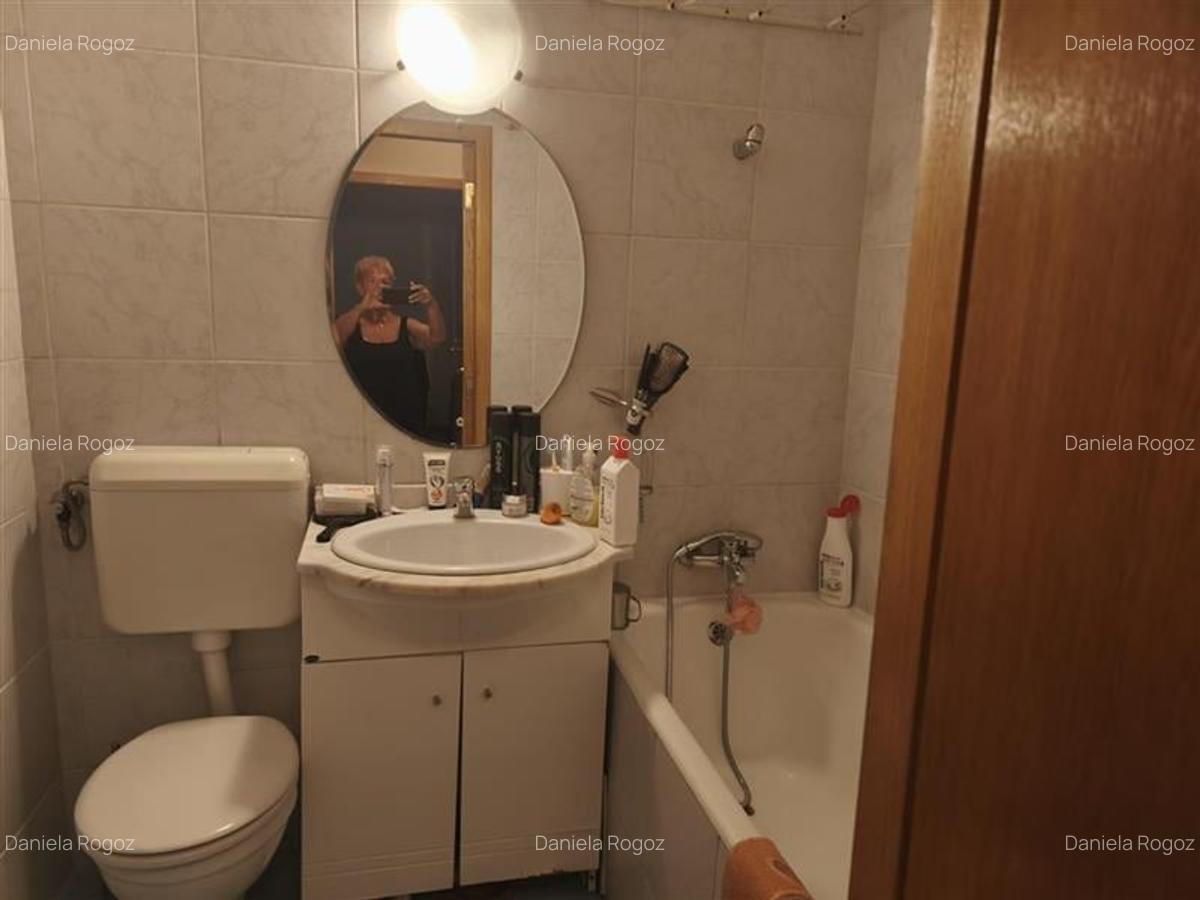 Apartament spatios 3 camere  Berceni - 4