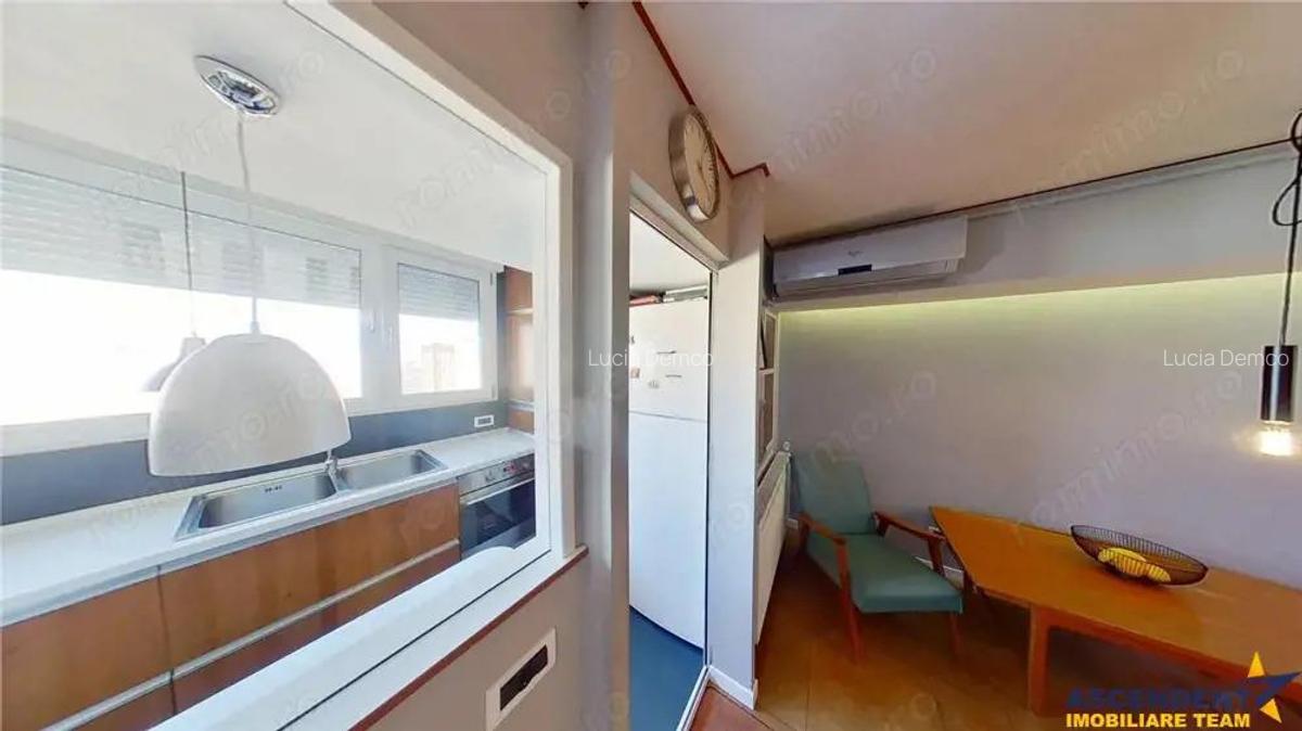 Apartament cu 2 camere,recompartimentat in 3 camere,54 mp,Grivitei. - 12
