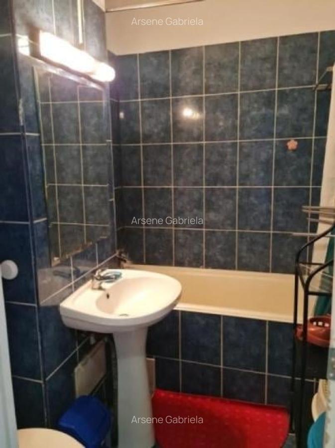 De vanzare apartament 3 camere/ Tei - 6