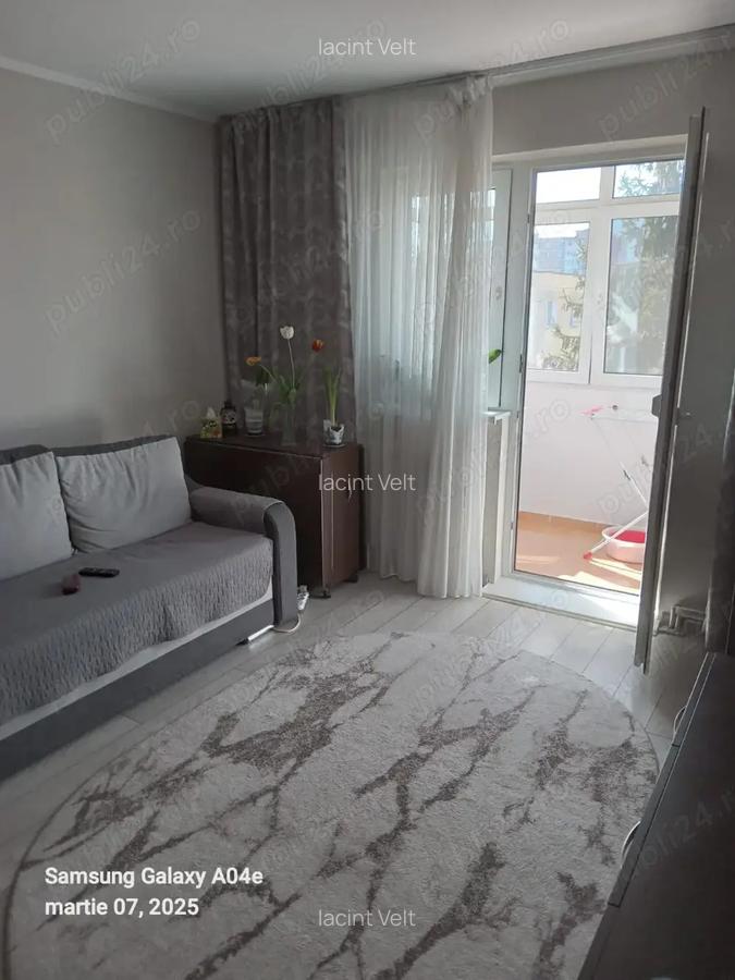 Apartament 2 camere de vanzare - Zona Florilor - 2