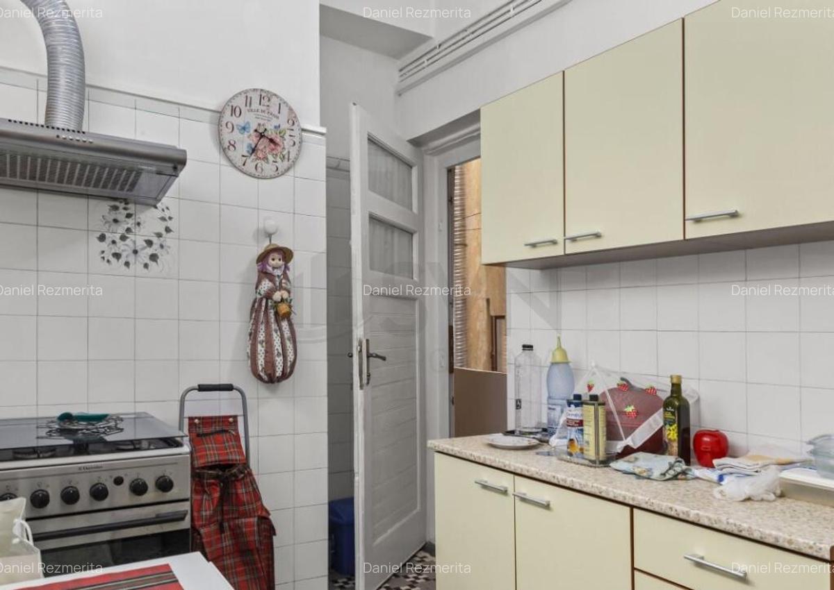 4 Camere l Piata Sfintii Voievozi - 8