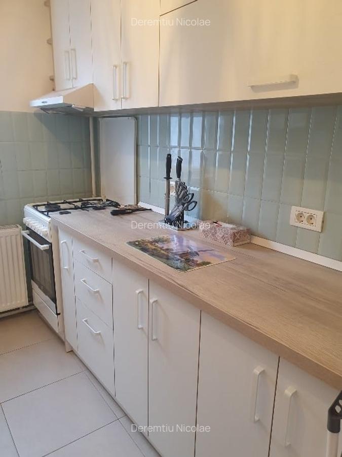 Apartament de 3 camere - Sinaia, zona centrala - 11