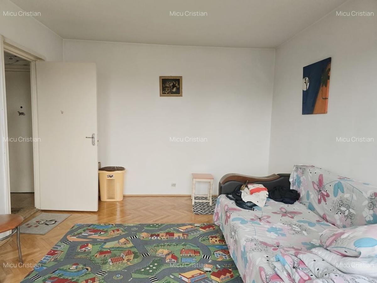 Garsoniera decomandata în bloc de apartamente zona Astra Planete - 5