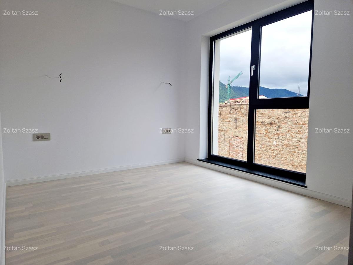 Apartament cu 2 camere decomandat în Central - 3