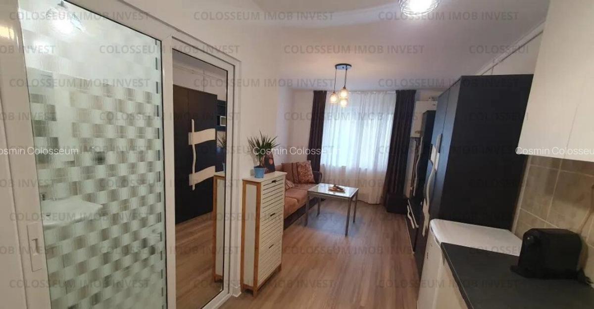 Camera de camin, cu baie si bucatarie, renovata - zona Tractorul - 1