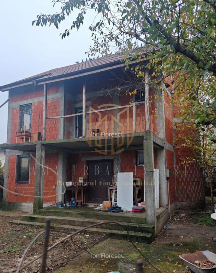 Oras Pantelimon Lebedei casa p+1+M 3 camere 160000eur - 2