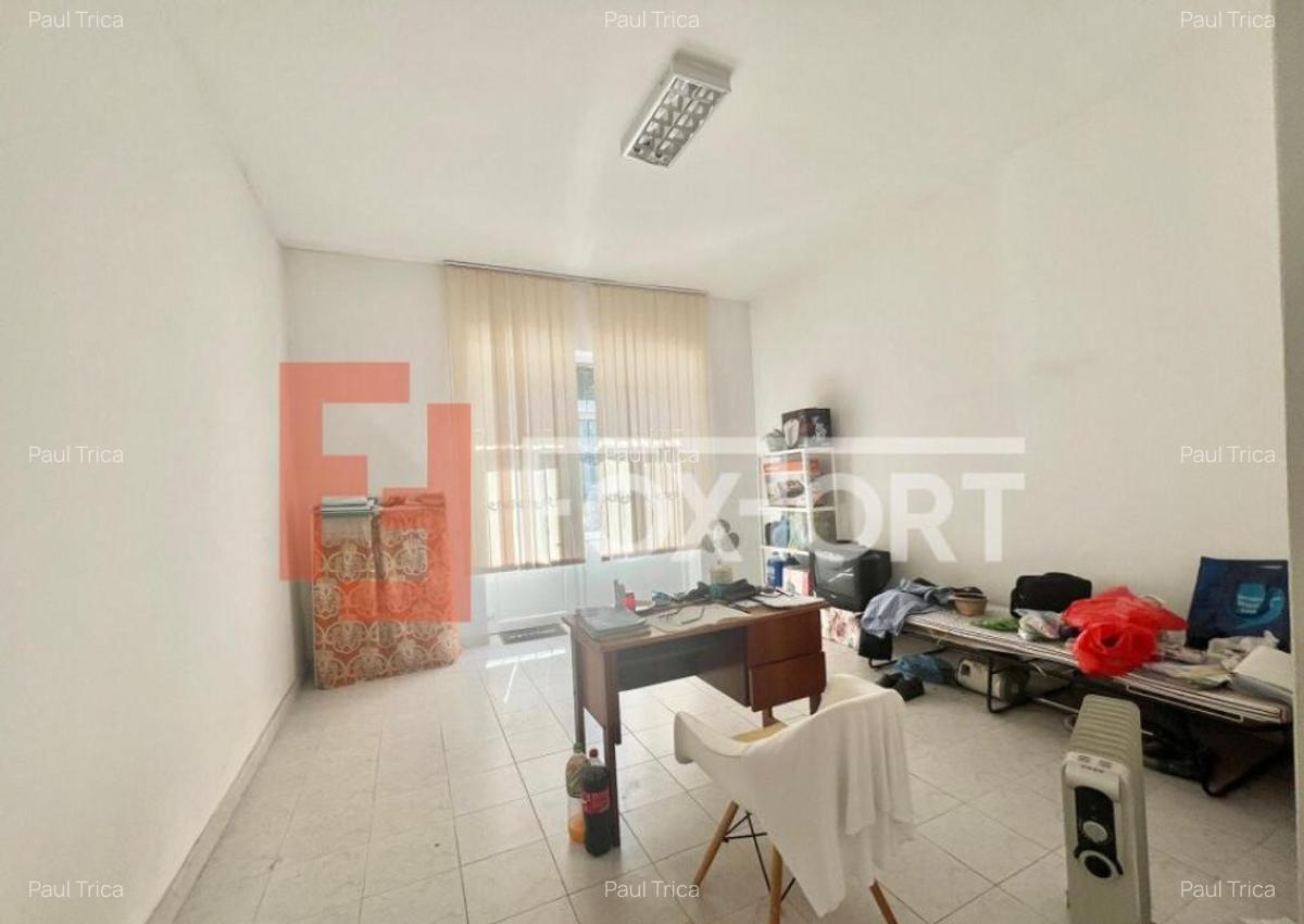 Casa de vanzare la curte comuna Zona Lunei - COMISION 0% - 2