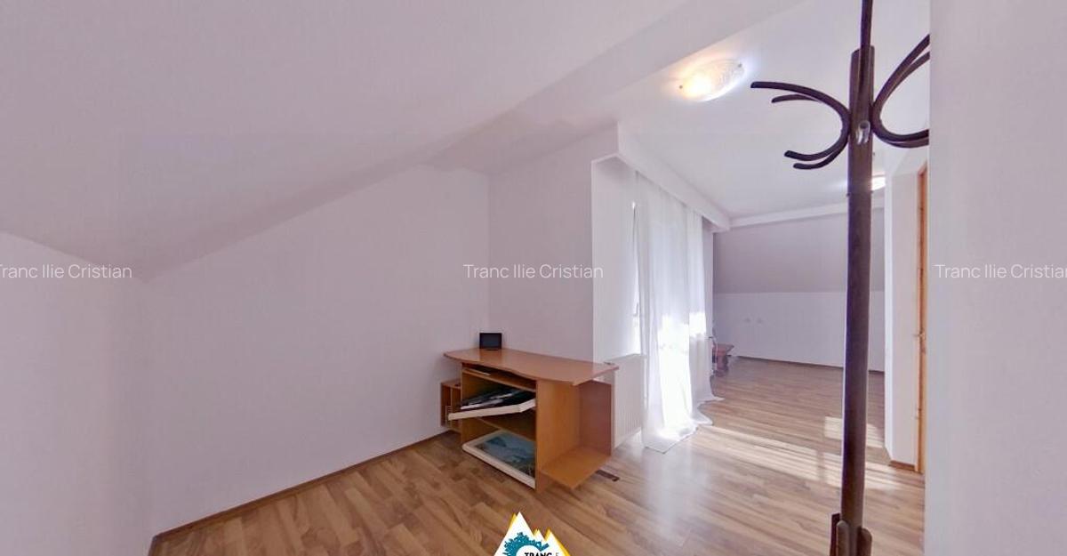 Casa spatioasa cu 3 camere de vanzare in cartierul Aurel Vlaicu Arad - 5
