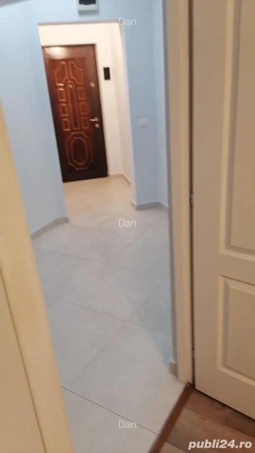 Persoana fizica vand apartament pe bulevardul 21 decembrie - 2
