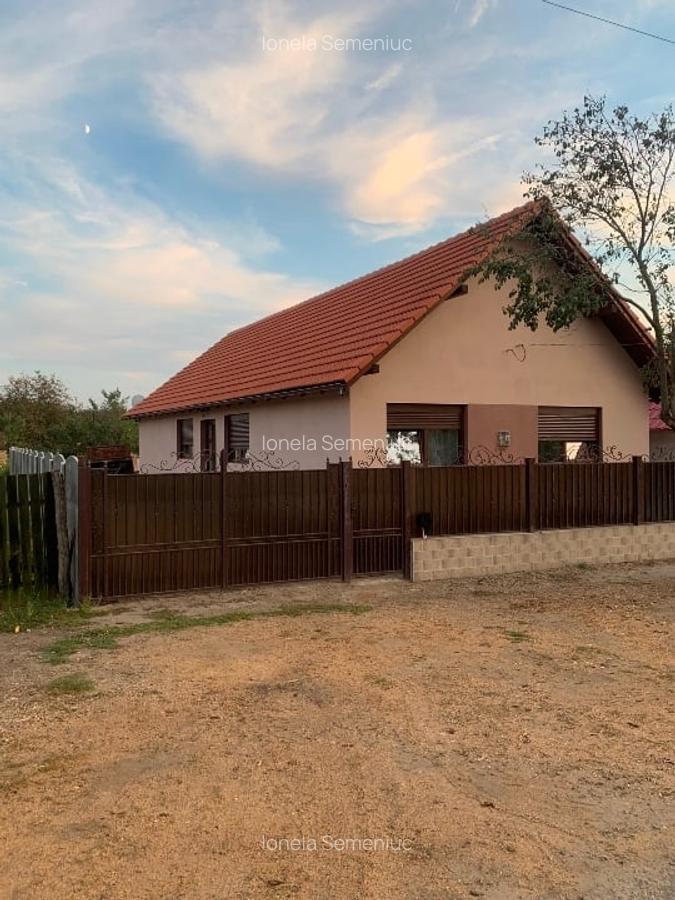 Casa de vânzare opatita - 1