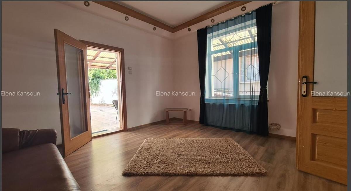 Casa  4 camere , curte individuala ,petfriendly Schei - 4