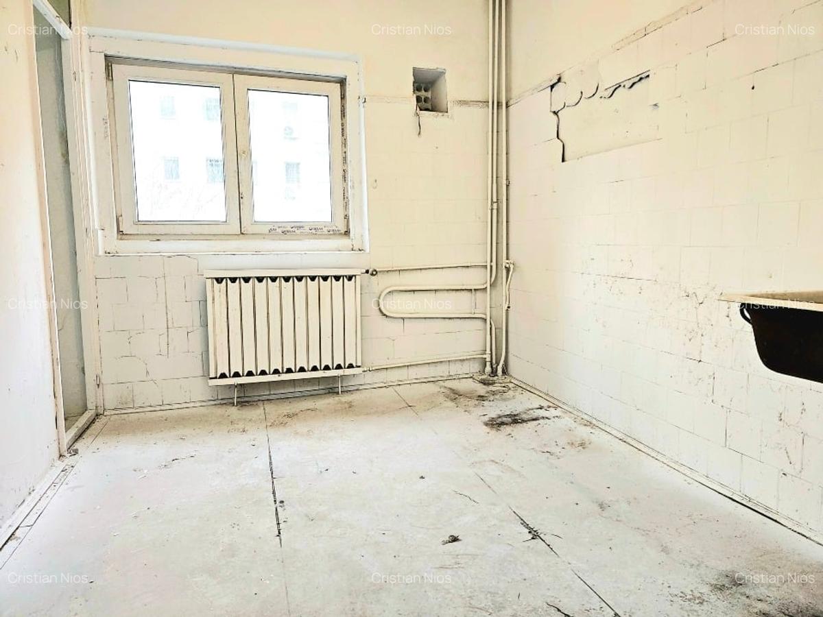 Vand apartament 3 camere Calea Vitan zona Mall - 4