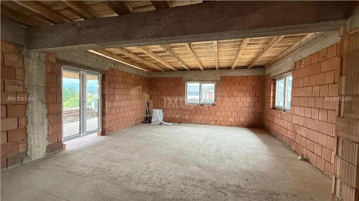 Casa pe un nivel la rosu, Mocira - 4