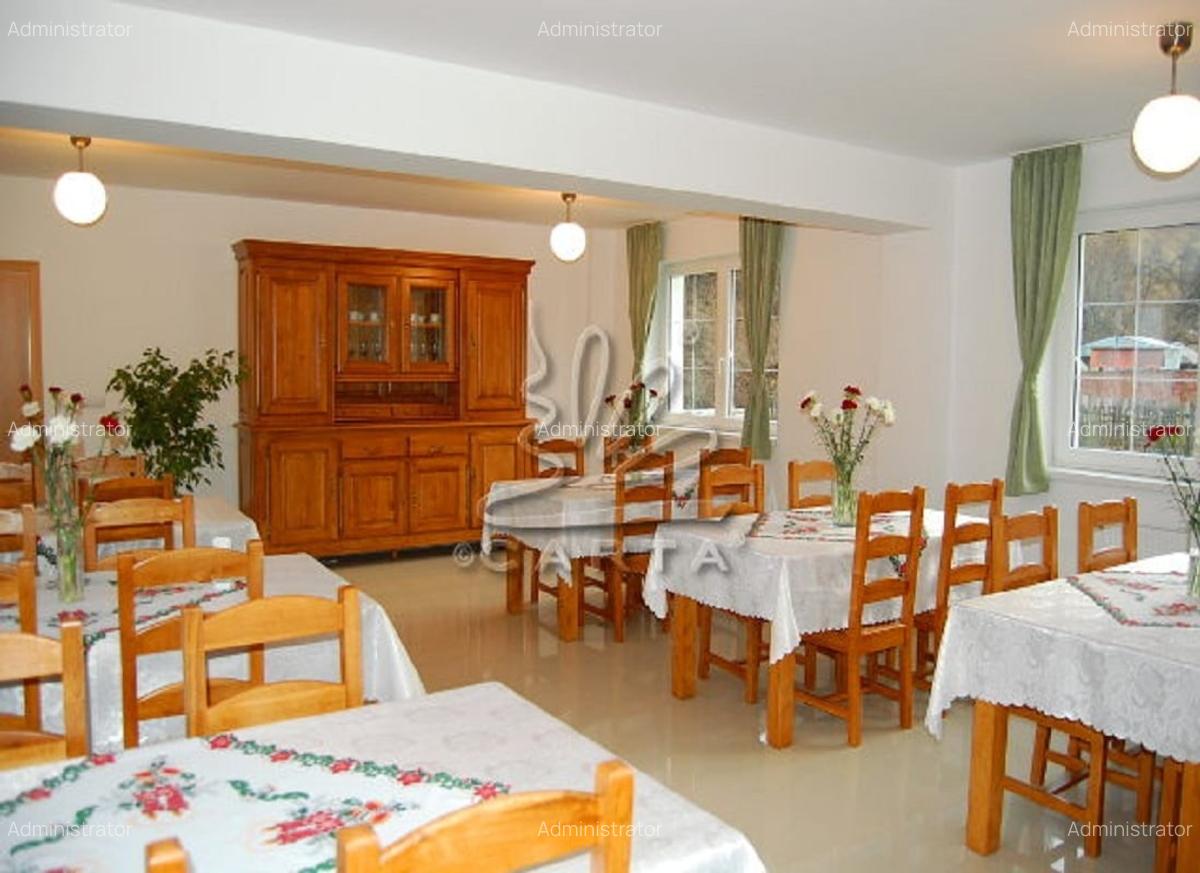 Casă cu 10 camere în Predeluț - 9