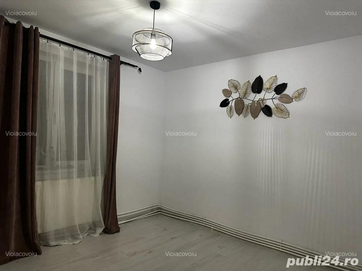 Vand apartament 3 camere - zona Liceu Economic - 3 Vand apartament 3 camere - zona Liceu Economic - 3