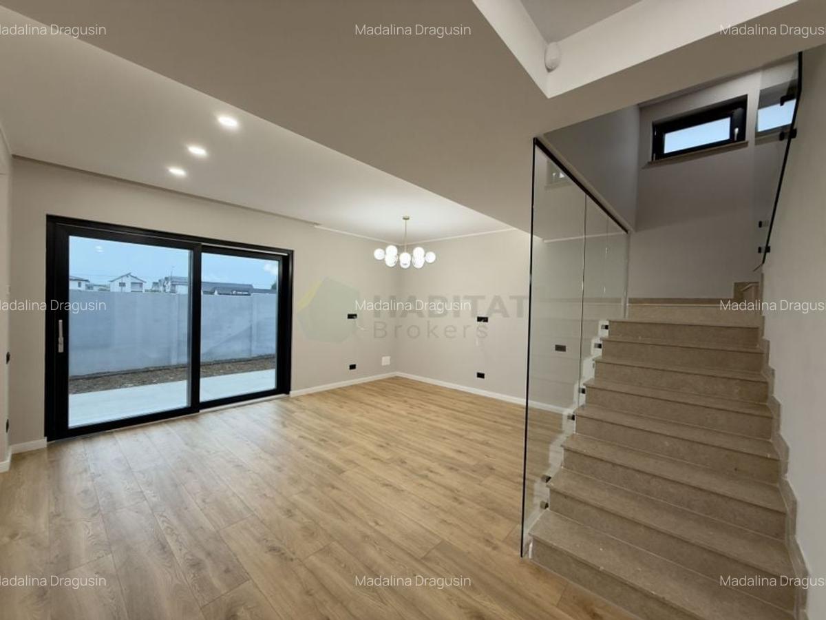 Vila individuala 5 camere langa padure | Tunari 1 Decembrie - 2