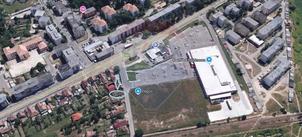 Teren cu cladire pretabil spatiu comercial Sighisoara - 5 Teren cu cladire pretabil spatiu comercial Sighisoara - 5