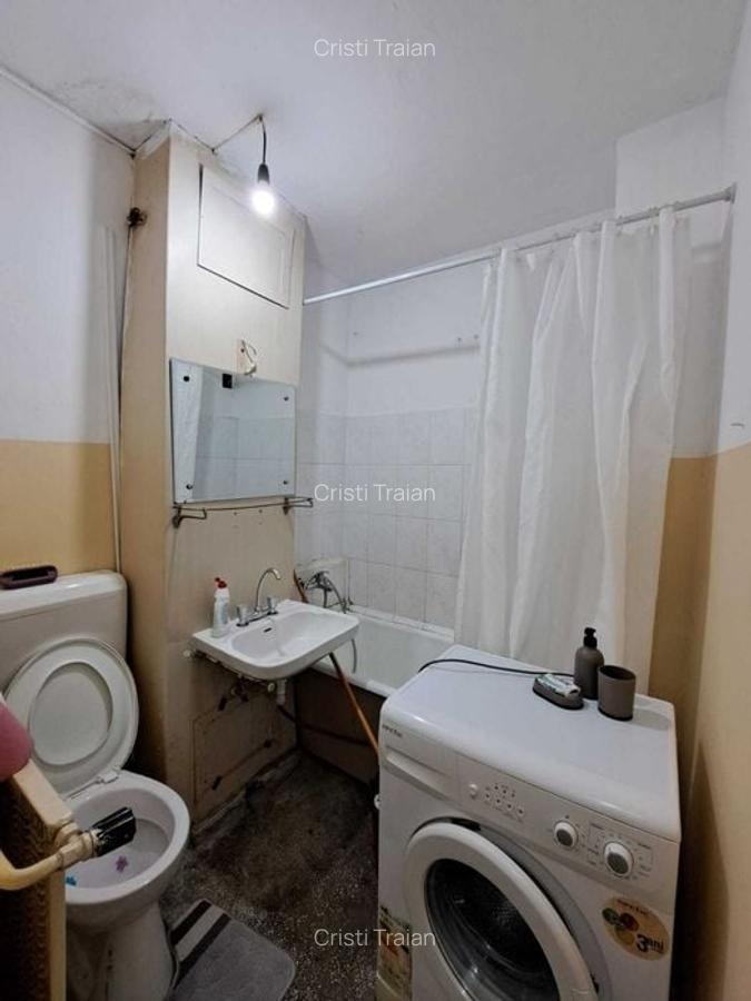 Garsoniera Dristor, 10 minute de metrou, decomandata, mobilata si utilata - 7