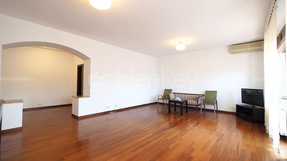 Apartament generos cu 4 camere | vedere panoramica Sud | terasa si garaj - 4