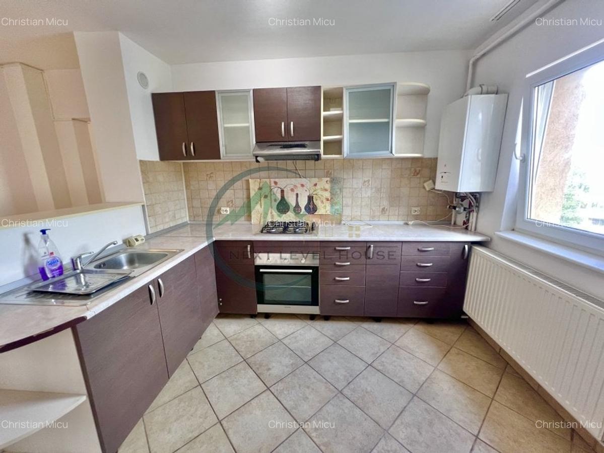 Apartament 4 camere, zona Grivitei - 12