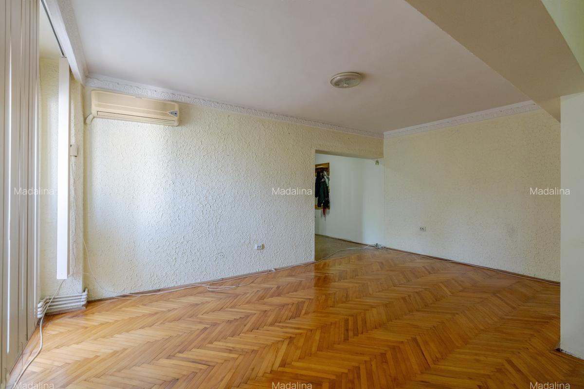 Apartament spațios, modernizat, 2 camere – Bd. Cosminului - 5