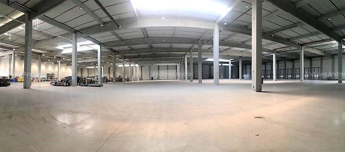 Spațiu industrial, 1600 mp în Cristian - 3