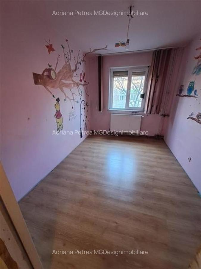 Apartament cu 4 camere semidecomandat în Circumvalațiunii - 1