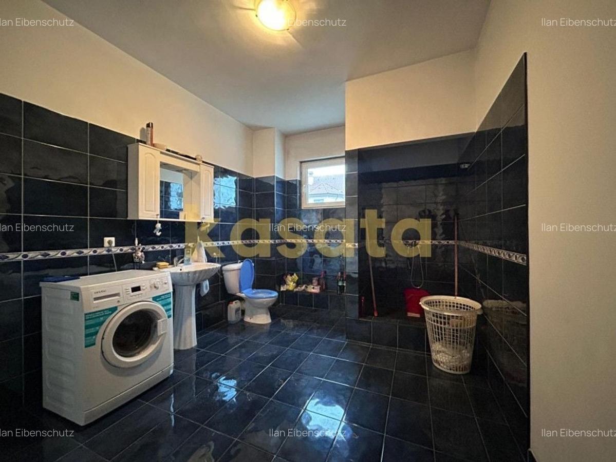 Casă spațioasă cu 5 camere în Crangasi | Curte 190 mp | 222 mp utili - 7