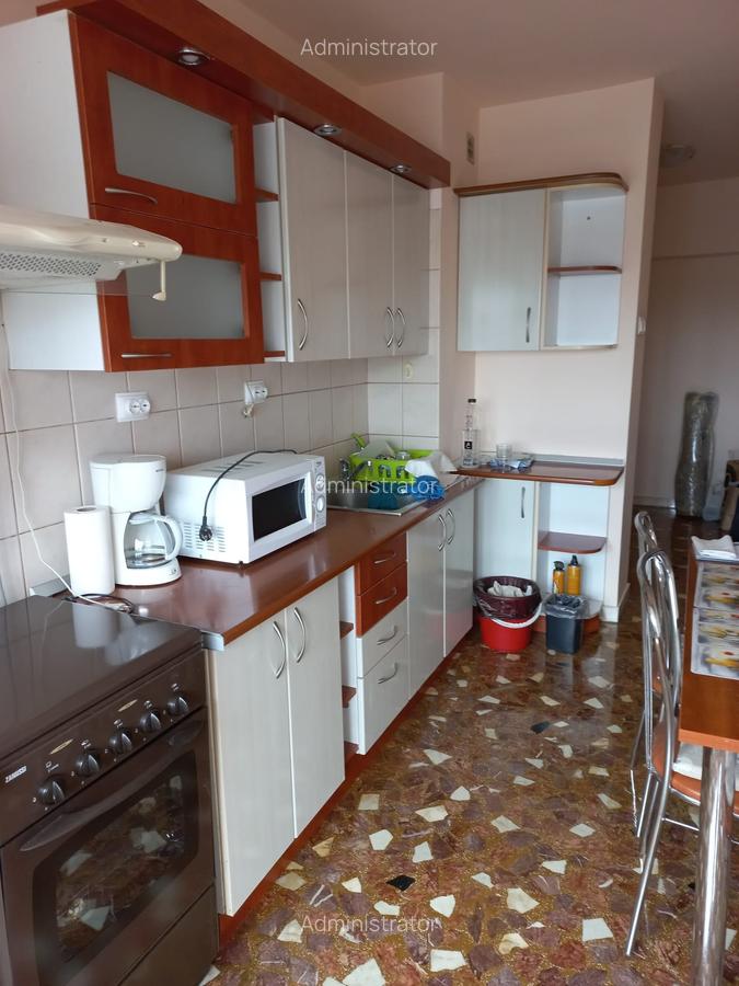 Apartament cu 3 camere decomandat, mobilat în 1 Mai - 12