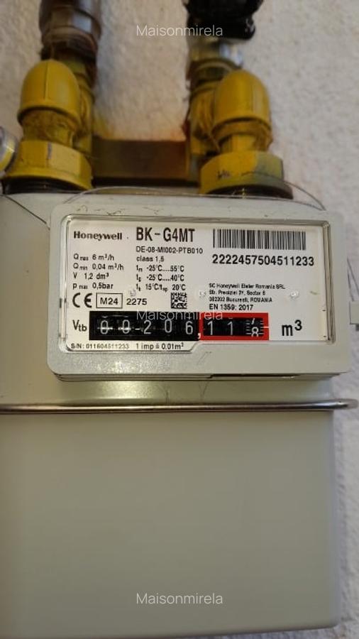 Apartament la curte comuna cu doua intrari - 7