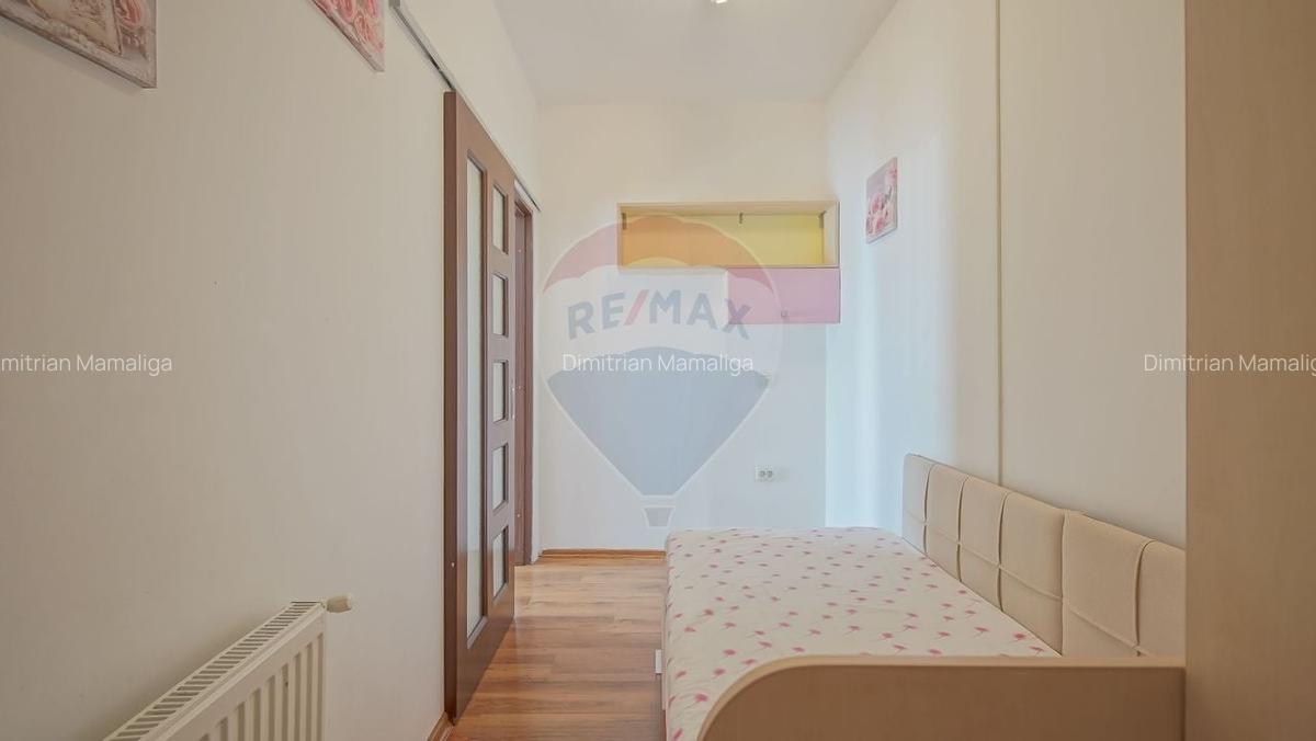 Apartament cu 3 camere semidecomandat, mobilat în Răcădău - 16